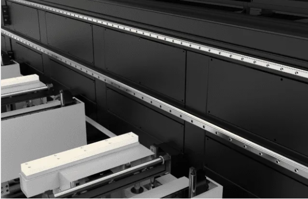 Servo follow-up support of the tube laser cutting machine 